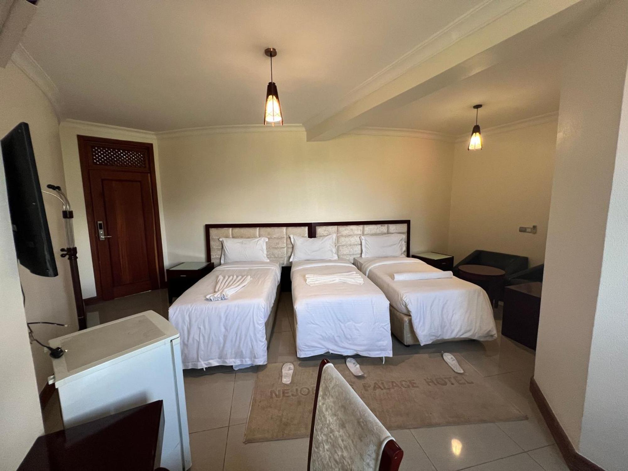 Nejobugg Palace Hotel Nkoanrua Εξωτερικό φωτογραφία