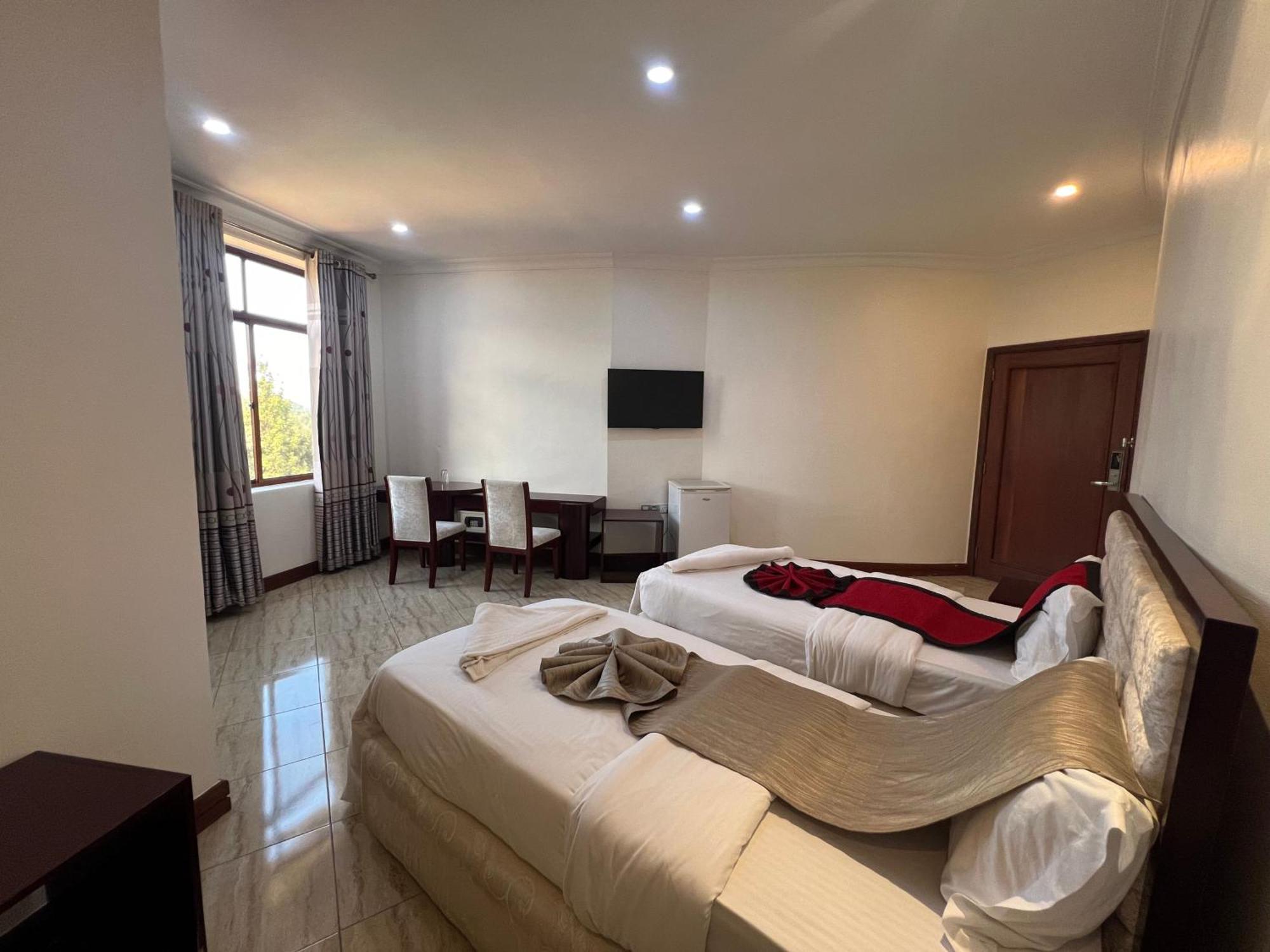 Nejobugg Palace Hotel Nkoanrua Εξωτερικό φωτογραφία