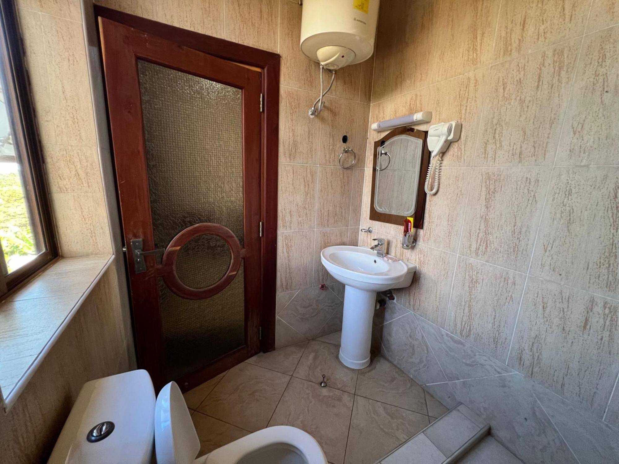 Nejobugg Palace Hotel Nkoanrua Εξωτερικό φωτογραφία