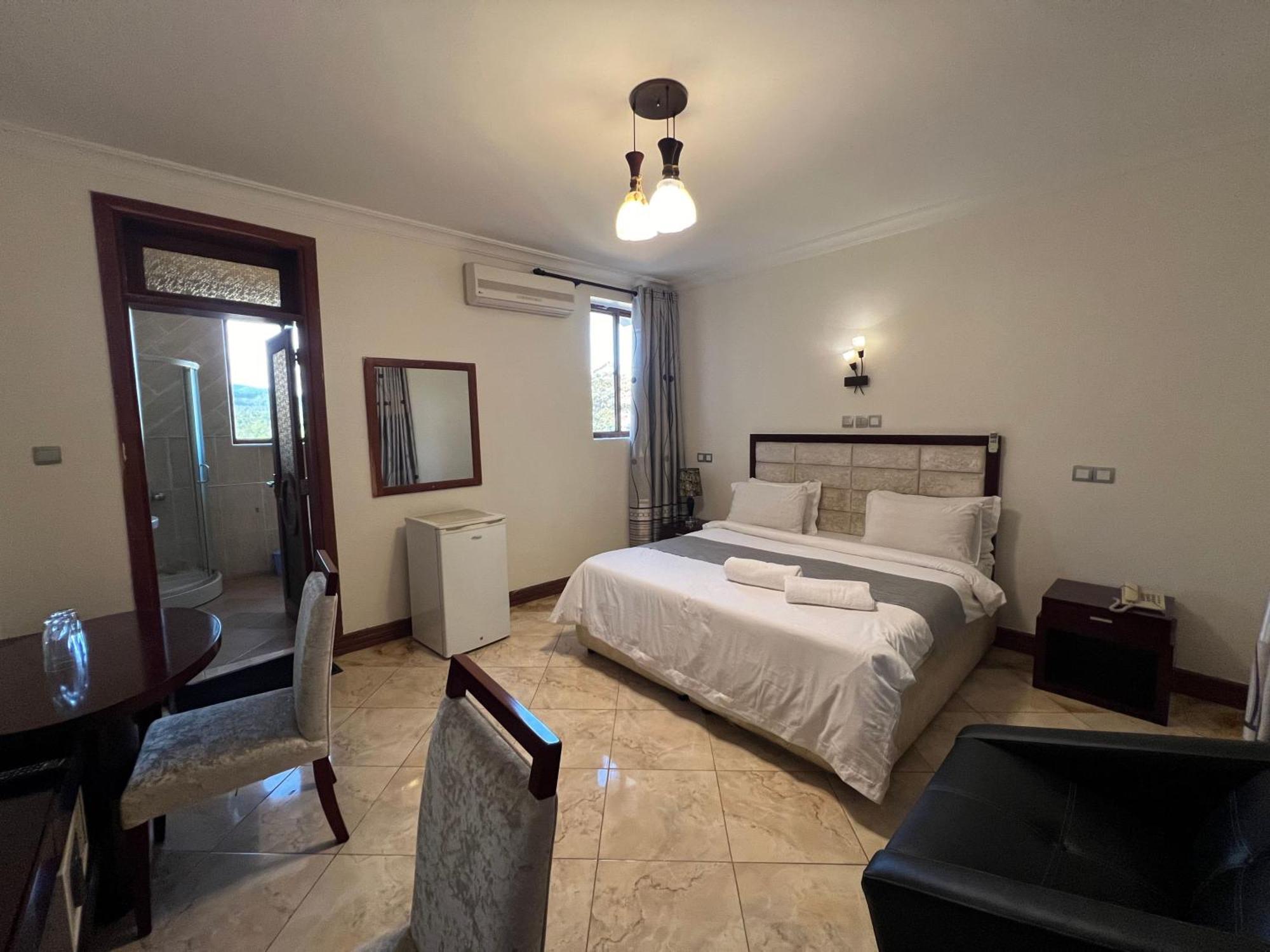 Nejobugg Palace Hotel Nkoanrua Εξωτερικό φωτογραφία