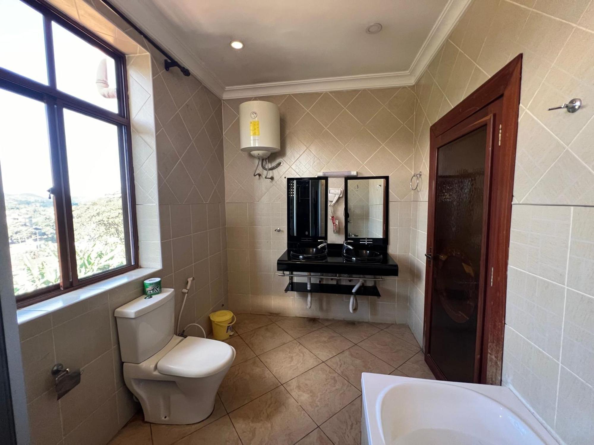Nejobugg Palace Hotel Nkoanrua Εξωτερικό φωτογραφία