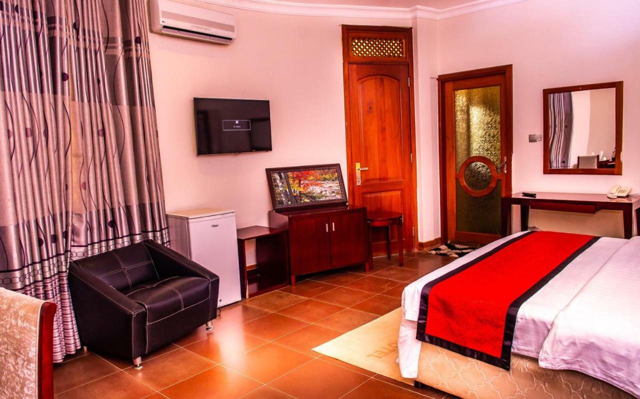 Nejobugg Palace Hotel Nkoanrua Εξωτερικό φωτογραφία